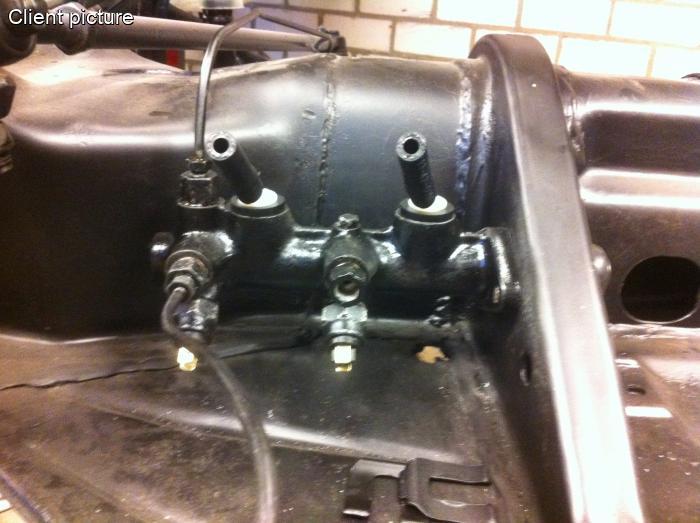 Průchodka válce brzd/plast - Typ 1/3/14/181 (1971 »)