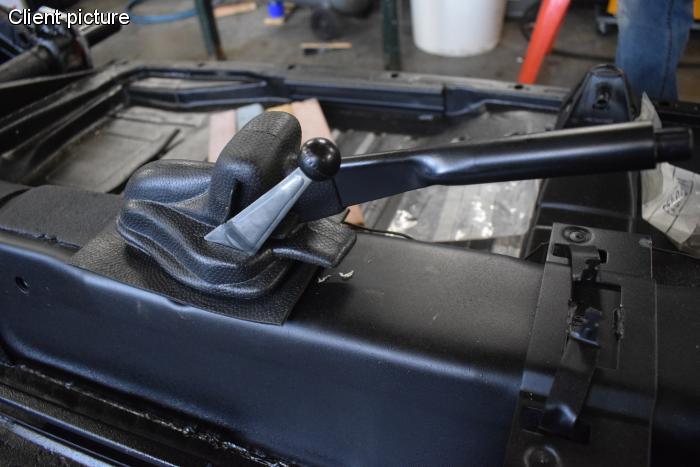 Kryt páky ruční brzdy/černý - Typ 1/3/14/181 (1967 » 03)