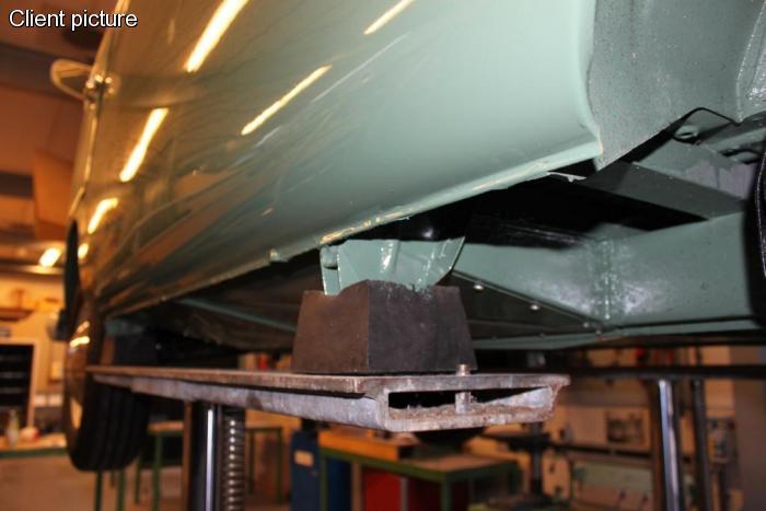 Držák heveru OE/zadní L/P - Typ 2 (» 1967)