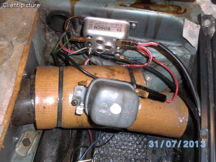 Relé dobíjení 12V/generátor - Typ 1/2/3/14/181/Porsche 911/912 (1965 »)